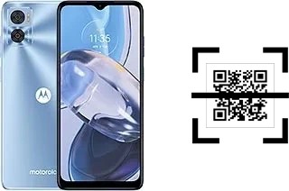 How to read QR codes on a Motorola Moto E22?