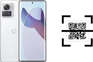 How to read QR codes on a Motorola Moto X30 Pro?