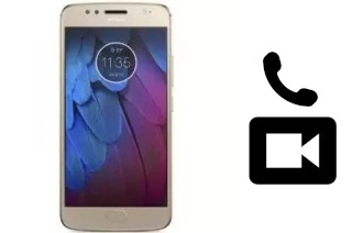 Making video calls with a Moto G5S