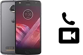 Making video calls with a Motorola Moto Z2 Play