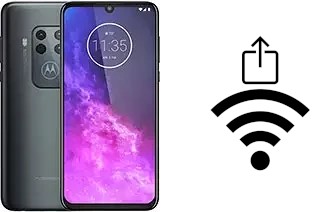 How to generate a QR code with the Wi-Fi password on a Motorola One Zoom