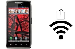 How to generate a QR code with the Wi-Fi password on a Motorola RAZR MAXX