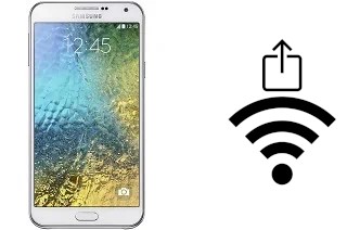 How to generate a QR code with the Wi-Fi password on a Samsung Galaxy E7